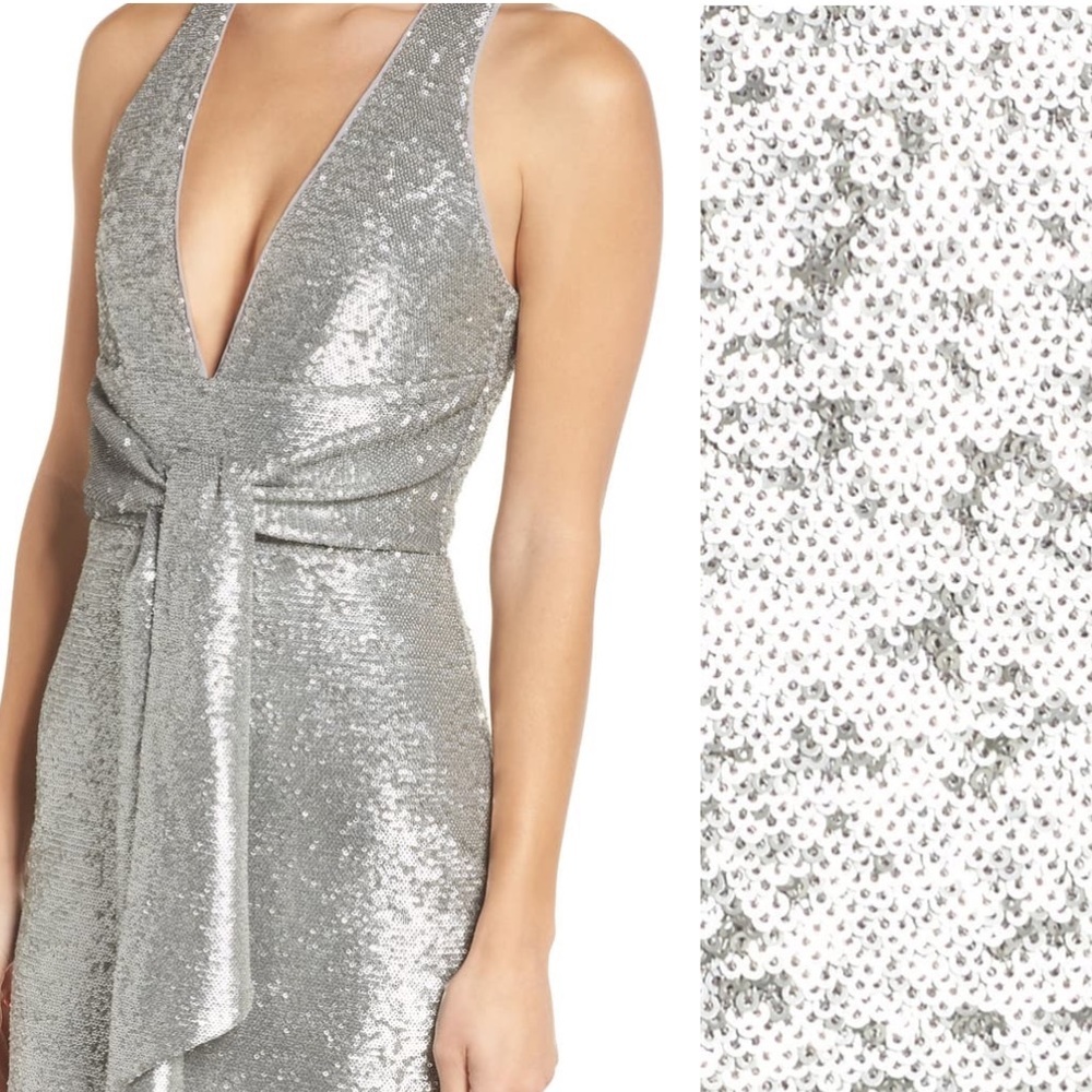 NWT Harlyn Plunge Neck Sequin Dress